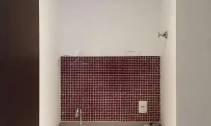 Sala comercial de 44m² com 01 banheiro para locação - jardim botânico