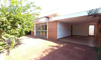 Casa Sobrado de 337m² com 06 sendo 01 suíte disponível para locação e venda - Alto da Boa Vista