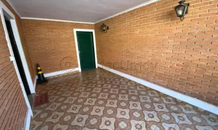 Casa comercial de 150m² disponível para locação - Jardim Castelo Branco.