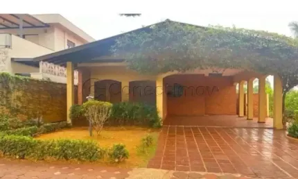 Casa de 345m² com 04 quartos sendo 01 suíte para locação e venda - ribeirânia