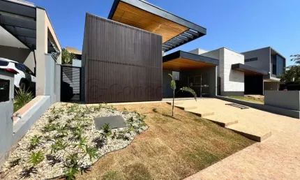 Casa de condomínio de 195m² com 03 suítes para à venda - terras de florença