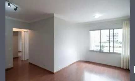 2 DORMITÓRIOS 2 VAGAS ÓTIMA PLANTA AMPLA TOTALMENTE REFORMADO EXCELENTE LOCALIZAÇÃO VISITE HOJE
