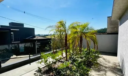 Oportunidade! Casa moderna e confortável para alugar no Porta da Serra.