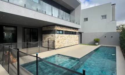 Casa de alto padrão à venda – condomínio fontana di trevi - 4 suítes, incluindo uma ampla suíte master