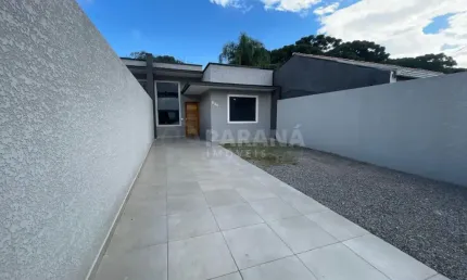 ⚜BELÍSSIMA CASA COM 3 QUARTOS, EM UM AMPLO TERRENO COM ÁREA DE LAZER PERFEITA
