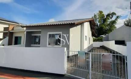 Casa Padrão a venda com 03 Dormitórios sendo 01 Suíte em Bela Vista/ Palhoça, SC