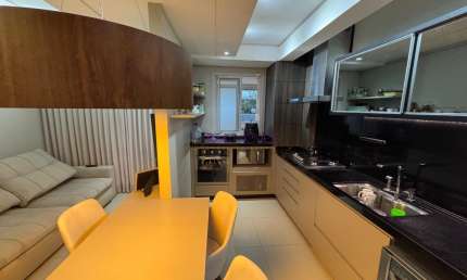 Apartamento a venda com 02 Dormitórios sendo 01 Suíte no Floresta/ São José, SC