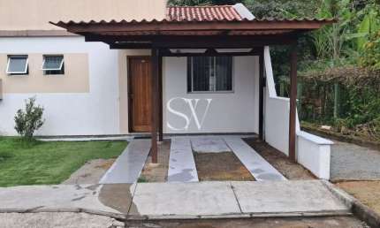 Casa em Condomínio com 02 Dormitórios em Forquilhas, São José/SC