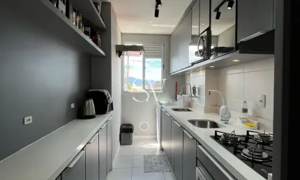 Apartamento a venda de 02 Dormitórios com sacada e churrasqueira com elevador na Barra do Aririú em Palhoça-SC