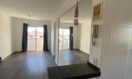 Apartamento a venda de 02 Dormitórios com garagem coberta e piscina no condomínio a venda no bairro Rio Caveiras em Biguaçu-SC