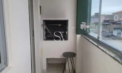 Apartamento a venda de 02 dormitórios sendo 01 suíte com no aririú em palhoça-sc