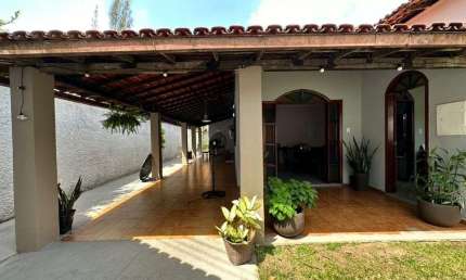 Casa com 3 quartos à venda na Travessa Tenri, Coqueiro, Ananindeua