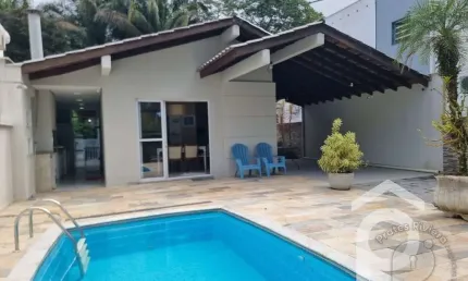 Casa à venda no bairro Riviera de São Lourenço - Bertioga/SP