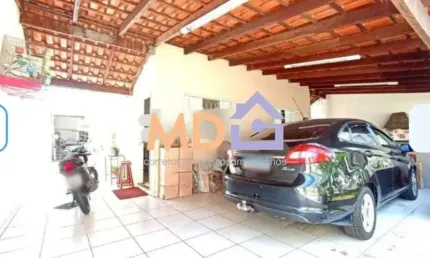 Casa com 3 quartos à venda no Jardim Holanda, Uberlândia 