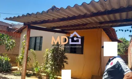 Casa com 2 quartos à venda no Santa Luzia, Uberlândia 