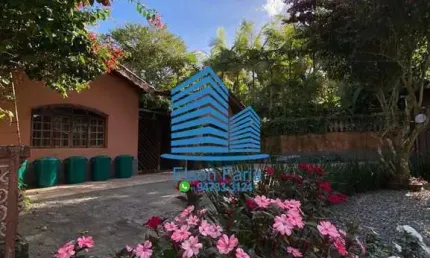 Chácara à Venda Itapecerica da Serra 4 dorm 1 suíte com Piscina e Churrasqueira