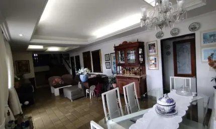 Hipódromo Casa Duplex 6 quartos 2 suites 330m² área construida 757m² terreno 8 vgs piscina