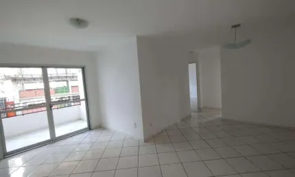 Casa Amarela 3 quartos suíte 85m2 varanda nascente lazer comleto 1 vga