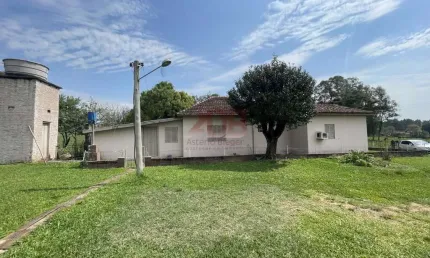 Excelente Chácara de 4 Hectares com casa de Alvenaria mais Galpão por