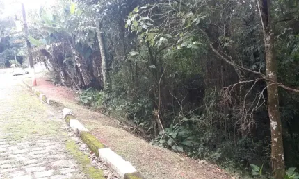 Próximo à área de lazer - quadra de tênis - churrasqueira