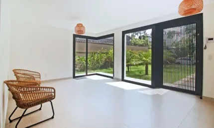 Casa com 357 m², 4 quartos sendo 4 suítes à venda no bairro Alto de Pinheiros.