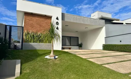 Casa Nova Térrea à Venda em Condomínio em Louveira/SP