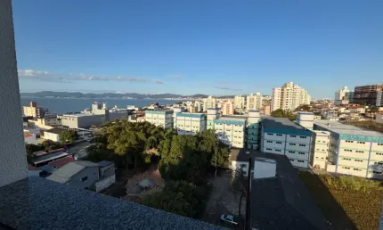 Residencial la felicittá, 2 dormitórios sendo 1 suíte, andar alto.
