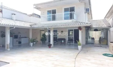 Recreio dos Bandeirantes | Casa 4 quartos, sendo 3 suites