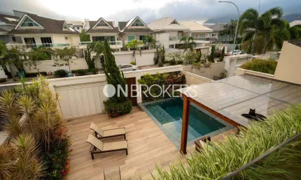Recreio dos Bandeirantes | Casa 4 quartos, sendo 4 suites