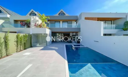 Casa em condomínio fechado com 4 quartos à venda na Rua Carlos Drummond de Andrade, Barra da Tijuca, Rio de Janeiro