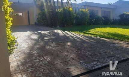 Casa com 4 dormitórios à venda, 216 m² constrção e 773 mts de terreno , u por R$ 1.900.000 - Zona 05 - Maringá/PR