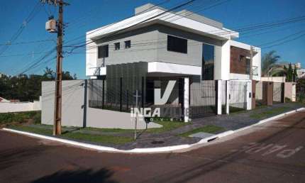 Sobrado de ótimo acabamento e muito bem localizado!