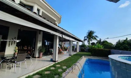 Casa para Venda em Salvador, Piatã, 4 dormitórios, 3 suítes, 6 banheiros, 2 vagas