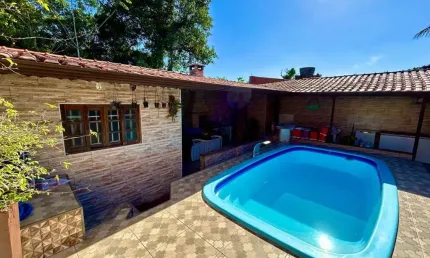 Casa para venda em itanhaém, jardim guacyra, 3 dormitórios, 1 suíte, 2 banheiros, 5 vagas
