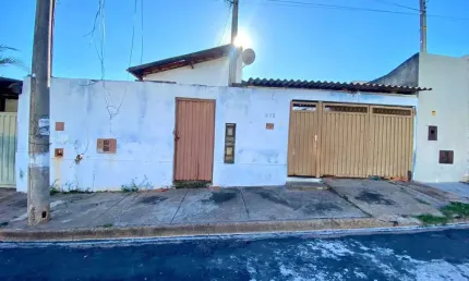 Casa para Venda em Lins, Jardim União, 3 dormitórios