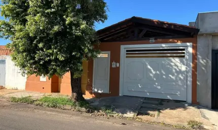 Casa para Venda em Lins, Residencial Santa Lúcia, 3 dormitórios