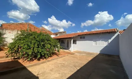 Casa para Venda em Lins, Residencial Morumbi, 1 dormitório, 2 vagas