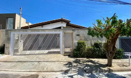 Casa para Venda em Lins, Residencial Morumbi, 3 dormitórios, 1 suíte, 2 vagas