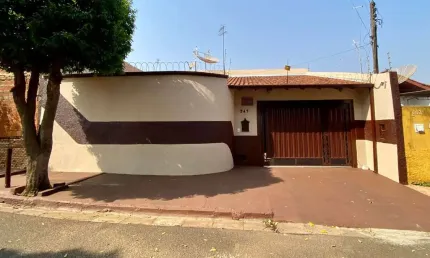 Casa para Venda em Lins, Parque das Americas, 3 dormitórios, 1 suíte, 2 vagas