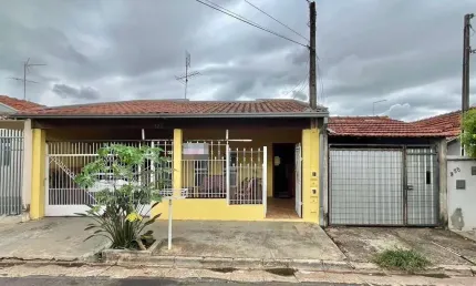 Casa para Venda em Lins, Garcia, 3 dormitórios, 1 suíte