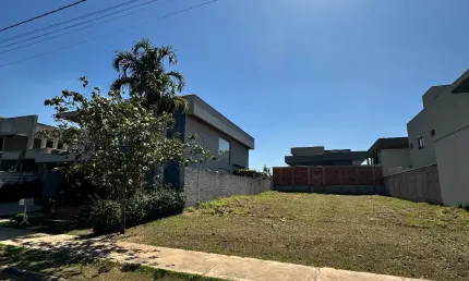 Terreno em condomínio fechado à venda na Avenida Agostinho Machado de Miranda, Parqville Pinheiros, Aparecida de Goiânia