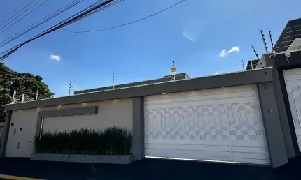Casa com 2 quartos à venda na Rua 31 E, Garavelo Residencial Park, Aparecida de Goiânia, 115 m2 por R$ 435.000