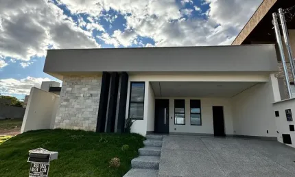 Casa em condomínio fechado com 3 quartos à venda na Rua Bálsamo, Jardins Nápoles, Senador Canedo