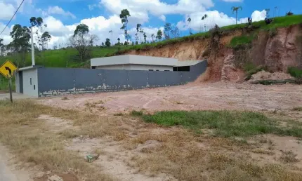 Terreno à venda no Godinhos, Piedade 