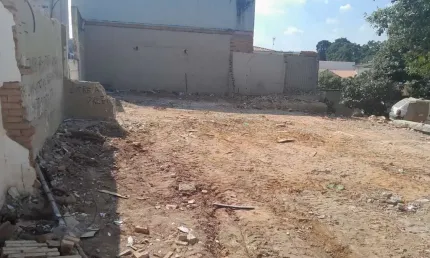 Terreno comercial à venda no Centro, Piedade 