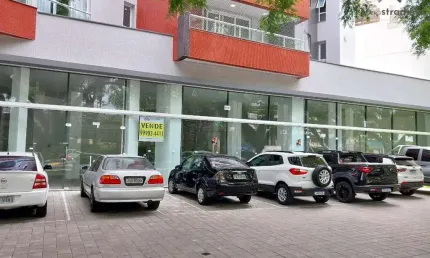 Loja à venda, no Condomínio Castro Alves,  em Santa Maria, Centro, 591,51m²