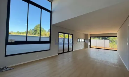 Casa à venda no bairro Tifa Martins - Jaraguá do Sul/SC