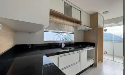 Apartamento semimobiliado no Vieira - Jaraguá do Sul