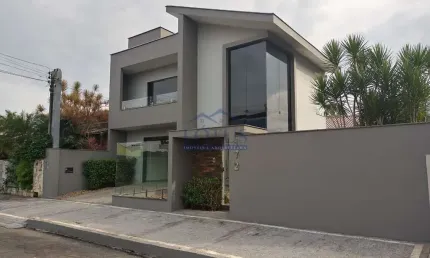 Casa com 5 quartos à venda no Amizade, Jaraguá do Sul 