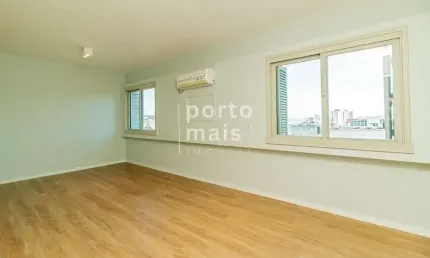 Apartamento com 1 quarto à venda na Rua Duque de Caxias, 1735, Centro Histórico, Porto Alegre por R$ 221.000